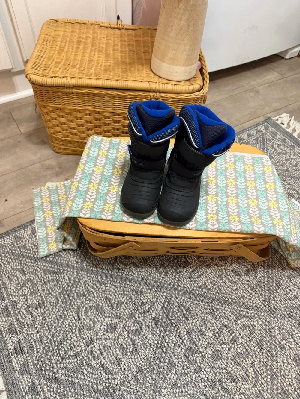 Kamik vtg blue